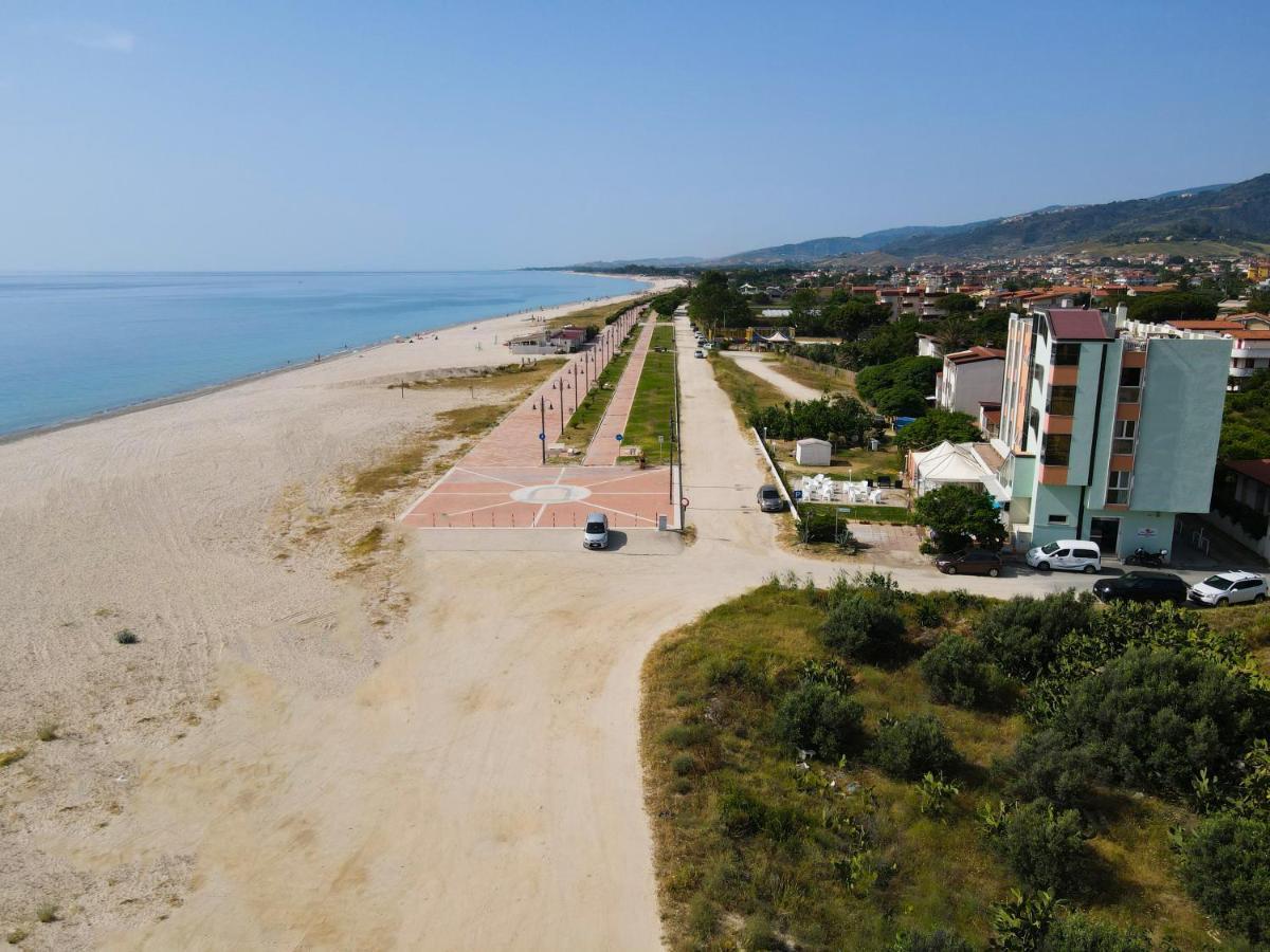 Hotel Rivabella Davoli Zewnętrze zdjęcie