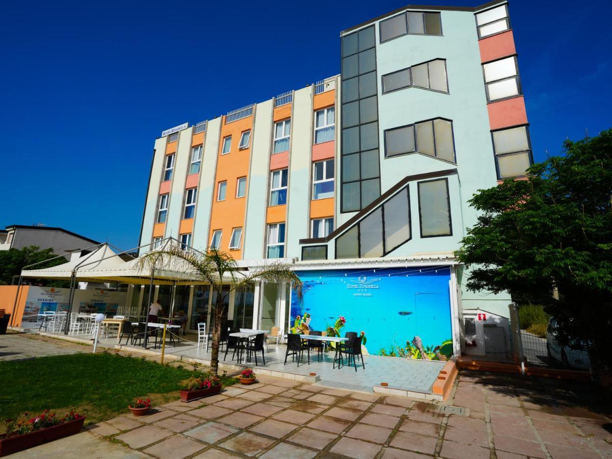 Hotel Rivabella Davoli Zewnętrze zdjęcie